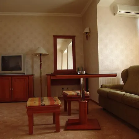 Hotel Zheleznik 2*